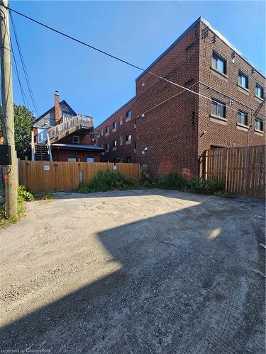 4-526 King Street E, Hamilton, ON - Outdoor