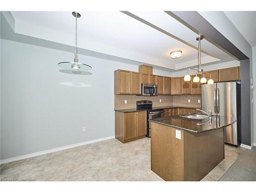 32 Serena Crescent, Stoney Creek, ON - Indoor Photo Showing Kitchen With Double Sink