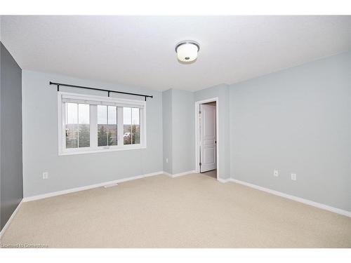 32 Serena Crescent, Stoney Creek, ON - Indoor Photo Showing Other Room