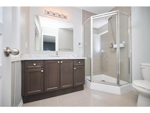 32 Serena Crescent, Stoney Creek, ON - Indoor Photo Showing Bathroom