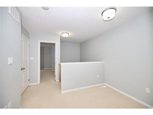 32 Serena Crescent, Stoney Creek, ON - Indoor Photo Showing Other Room