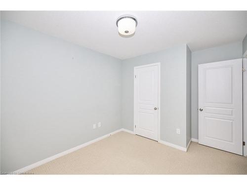 32 Serena Crescent, Stoney Creek, ON - Indoor Photo Showing Other Room