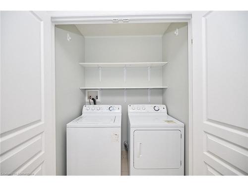 32 Serena Crescent, Stoney Creek, ON - Indoor Photo Showing Laundry Room