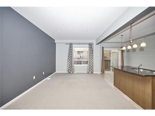 32 Serena Crescent, Stoney Creek, ON - Indoor Photo Showing Other Room