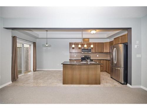 32 Serena Crescent, Stoney Creek, ON - Indoor Photo Showing Kitchen With Double Sink