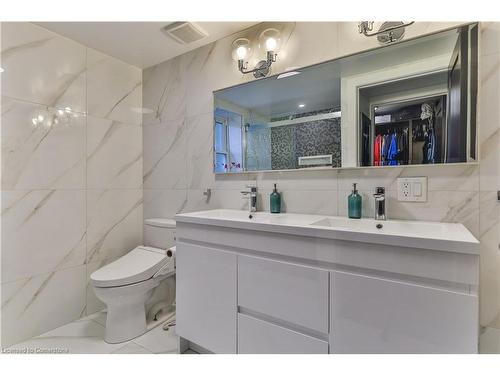 55 Deschene Avenue, Hamilton, ON - Indoor Photo Showing Bathroom