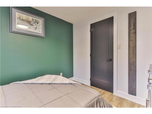 55 Deschene Avenue, Hamilton, ON - Indoor Photo Showing Bedroom