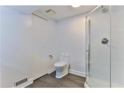 55 Deschene Avenue, Hamilton, ON - Indoor Photo Showing Bathroom