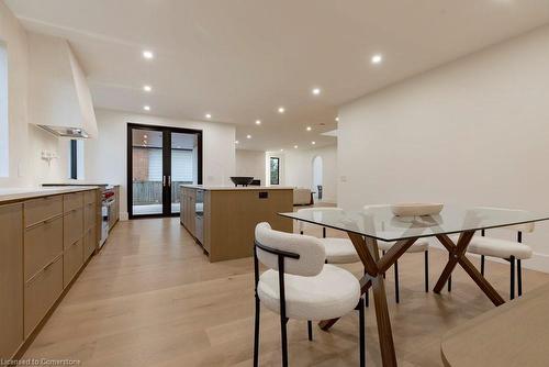 504 Winona Road, Stoney Creek, ON - Indoor Photo Showing Dining Room