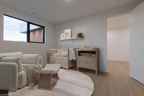 504 Winona Road, Stoney Creek, ON - Indoor Photo Showing Bedroom