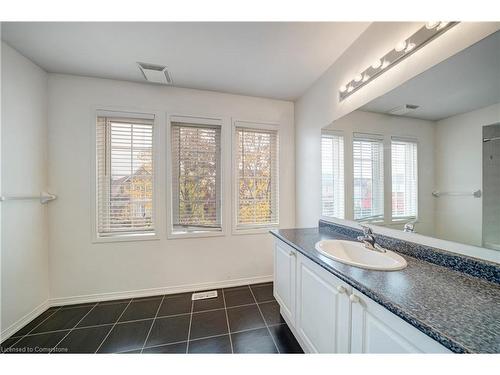 31 Peacock Crescent, Ajax, ON - Indoor Photo Showing Bathroom