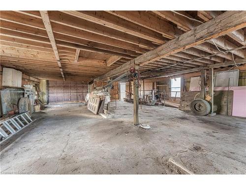 2322 Patterson Road, West Lincoln, ON - Indoor Photo Showing Garage