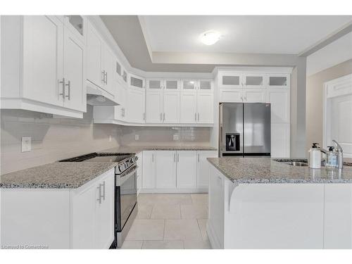 16 Alayche Trail, Welland, ON - Indoor Photo Showing Kitchen With Upgraded Kitchen