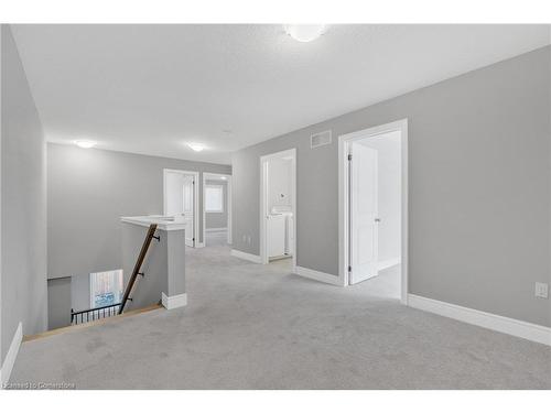 16 Alayche Trail, Welland, ON - Indoor Photo Showing Other Room