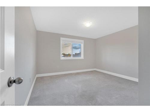 16 Alayche Trail, Welland, ON - Indoor Photo Showing Other Room