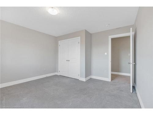 16 Alayche Trail, Welland, ON - Indoor Photo Showing Other Room