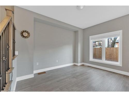 16 Alayche Trail, Welland, ON - Indoor Photo Showing Other Room