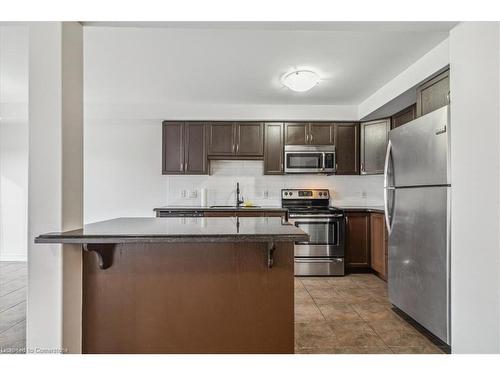 142 Edenrock Drive, Stoney Creek, ON - Indoor Photo Showing Kitchen