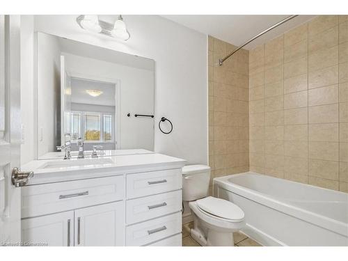 142 Edenrock Drive, Stoney Creek, ON - Indoor Photo Showing Bathroom