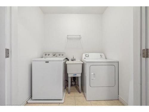 142 Edenrock Drive, Stoney Creek, ON - Indoor Photo Showing Laundry Room