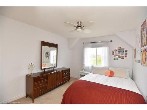 3 Downing Street, Binbrook, ON - Indoor Photo Showing Bedroom