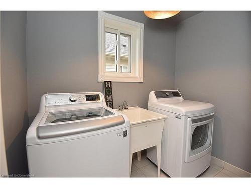 3 Downing Street, Binbrook, ON - Indoor Photo Showing Laundry Room