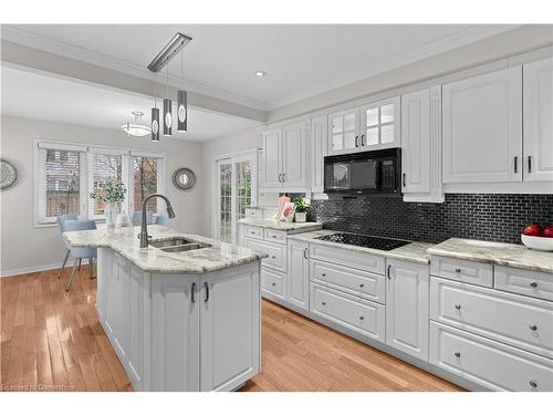 2068 Pipers Court, Burlington, ON - Indoor Photo Showing Kitchen With Double Sink With Upgraded Kitchen