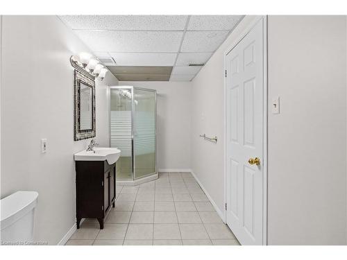 2068 Pipers Court, Burlington, ON - Indoor