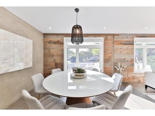 3512 Rubens Court, Burlington, ON - Indoor Photo Showing Dining Room