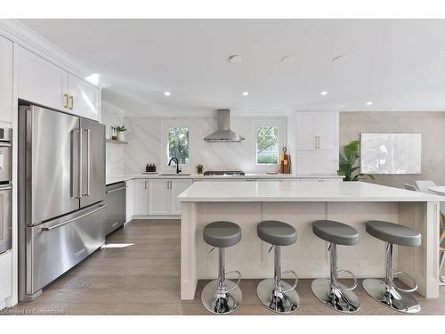 3512 Rubens Court, Burlington, ON - Indoor Photo Showing Kitchen With Upgraded Kitchen