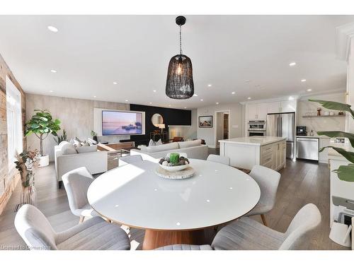 3512 Rubens Court, Burlington, ON - Indoor Photo Showing Dining Room