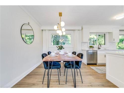 33 Sewell Drive, Oakville, ON - Indoor Photo Showing Dining Room