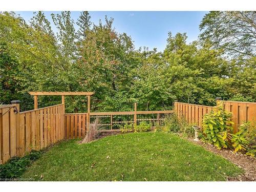 142 Saint Andrews Drive, Hamilton, ON - Outdoor