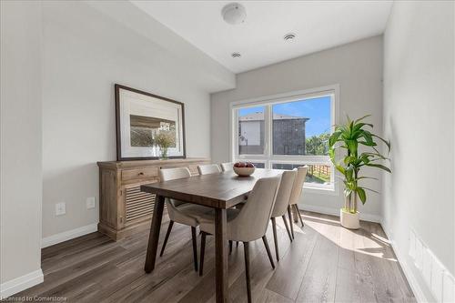 22-720 Grey Street, Brantford, ON - Indoor Photo Showing Dining Room