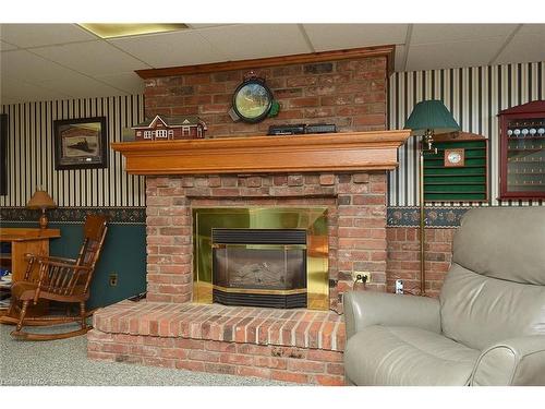 44 Mercer Street, Dundas, ON - Indoor Photo Showing Living Room With Fireplace