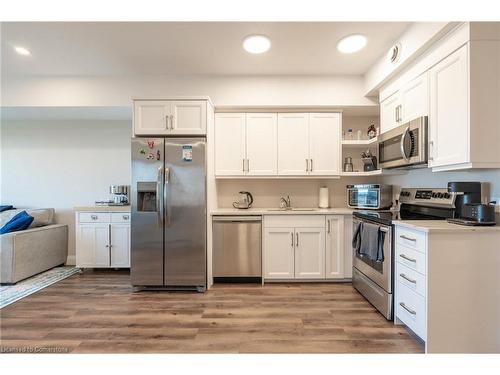 408-64 Main St N Street, Hagersville, ON - Indoor Photo Showing Kitchen