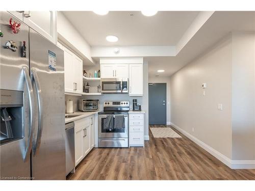 408-64 Main St N Street, Hagersville, ON - Indoor Photo Showing Kitchen