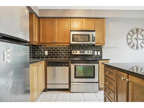 51-470 Beach Boulevard, Hamilton, ON - Indoor Photo Showing Kitchen With Stainless Steel Kitchen With Double Sink