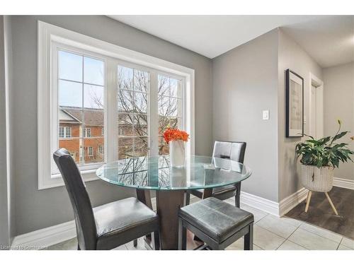 51-470 Beach Boulevard, Hamilton, ON - Indoor Photo Showing Dining Room