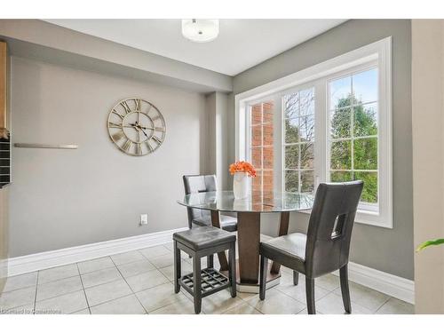 51-470 Beach Boulevard, Hamilton, ON - Indoor Photo Showing Dining Room