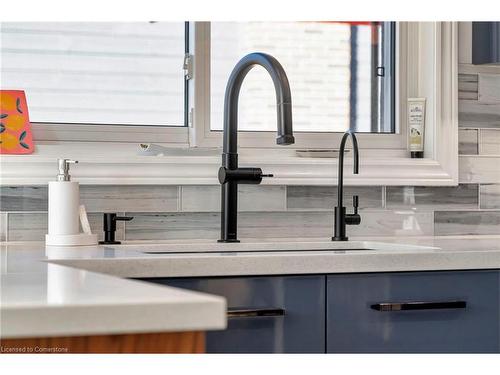 3479 Spruce Avenue, Burlington, ON - Indoor Photo Showing Kitchen