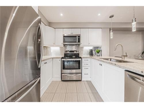 81 Mayland Trail, Stoney Creek, ON - Indoor Photo Showing Kitchen With Stainless Steel Kitchen With Upgraded Kitchen