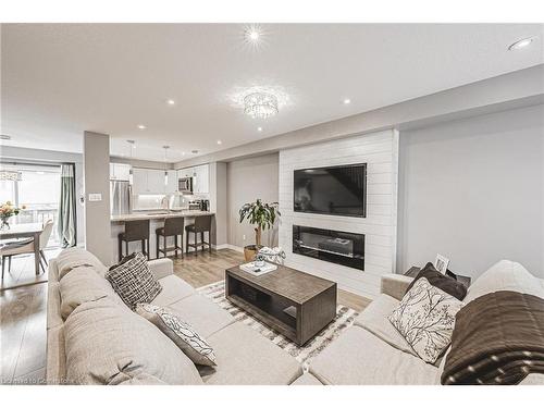 81 Mayland Trail, Stoney Creek, ON - Indoor Photo Showing Living Room With Fireplace