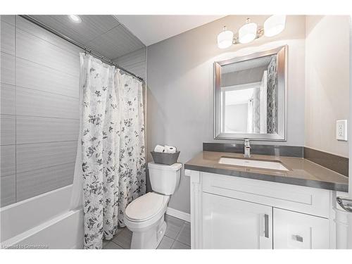 81 Mayland Trail, Stoney Creek, ON - Indoor Photo Showing Bathroom