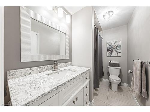 81 Mayland Trail, Stoney Creek, ON - Indoor Photo Showing Bathroom