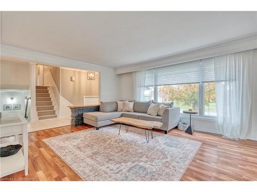 59 Felker Avenue, Hamilton, ON - Indoor Photo Showing Living Room