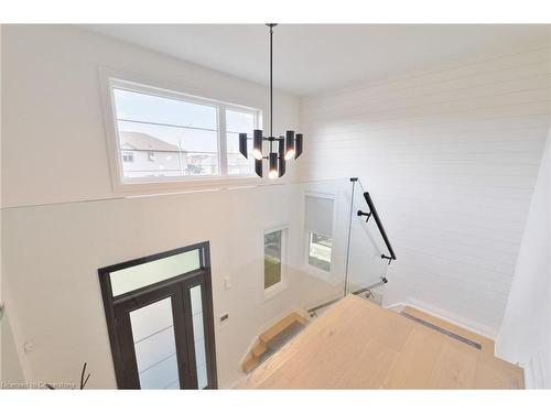 6 Cristallina Drive, Thorold, ON - Indoor Photo Showing Other Room