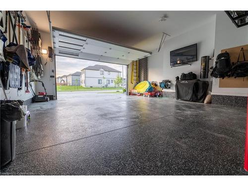 6 Cristallina Drive, Thorold, ON - Indoor Photo Showing Other Room