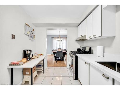 136 Essling Avenue, Hamilton, ON - Indoor Photo Showing Kitchen