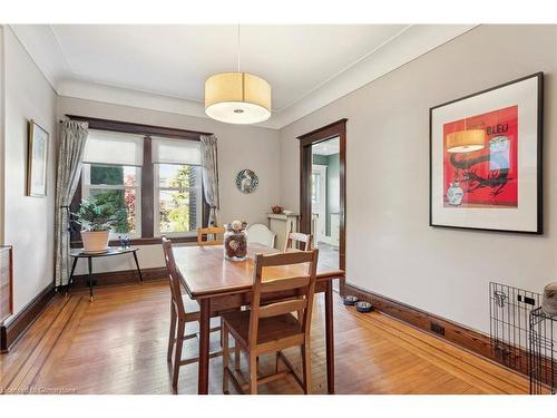 28 Hilda Avenue, Hamilton, ON - Indoor Photo Showing Dining Room